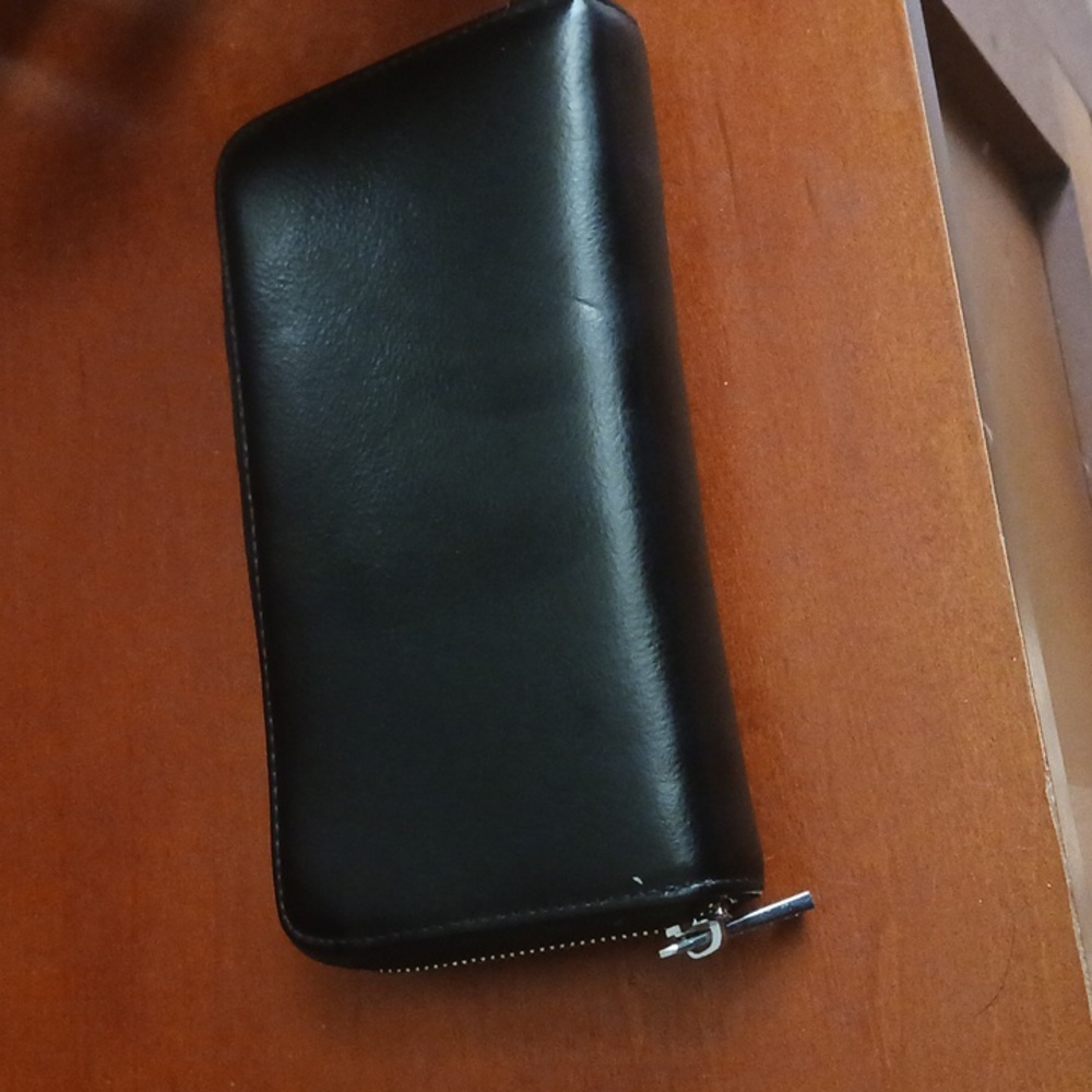 Wallet - Picture 2 of 4
